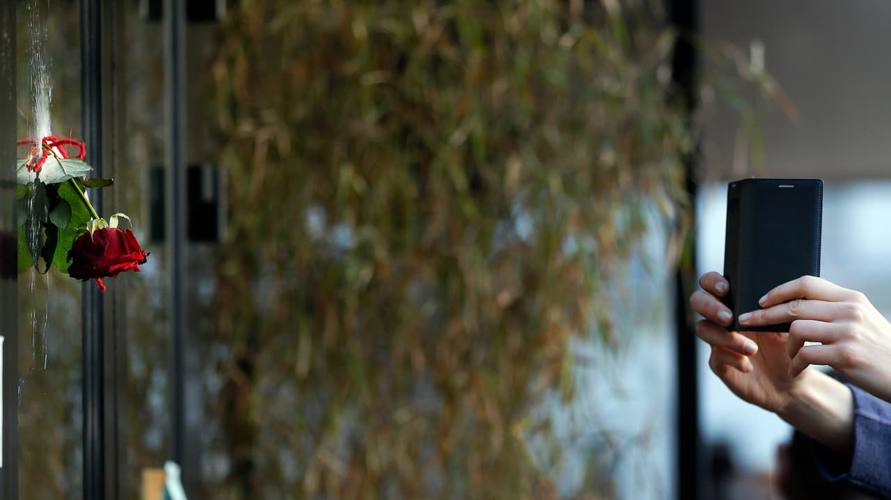 Twitter convertido en un cementerio de París