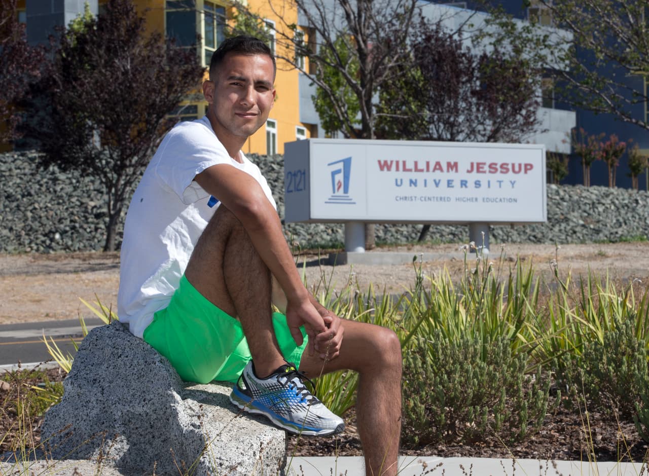 California evalúa proyecto de ley que prohibiría la discriminación en instituciones religiosas de educación superior