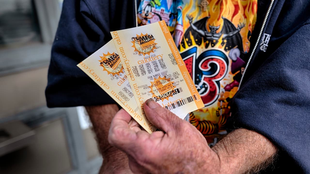 Boleto de Mega Millions ganador de $1 millón casi termina en la basura en California