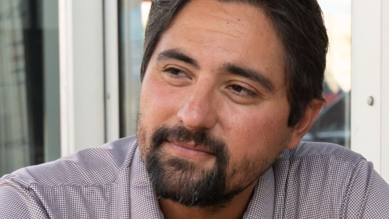 Quién es Pete Gonzales: propuestas del candidato a la Junta Escolar de Chicago por el Subdistrito 3A