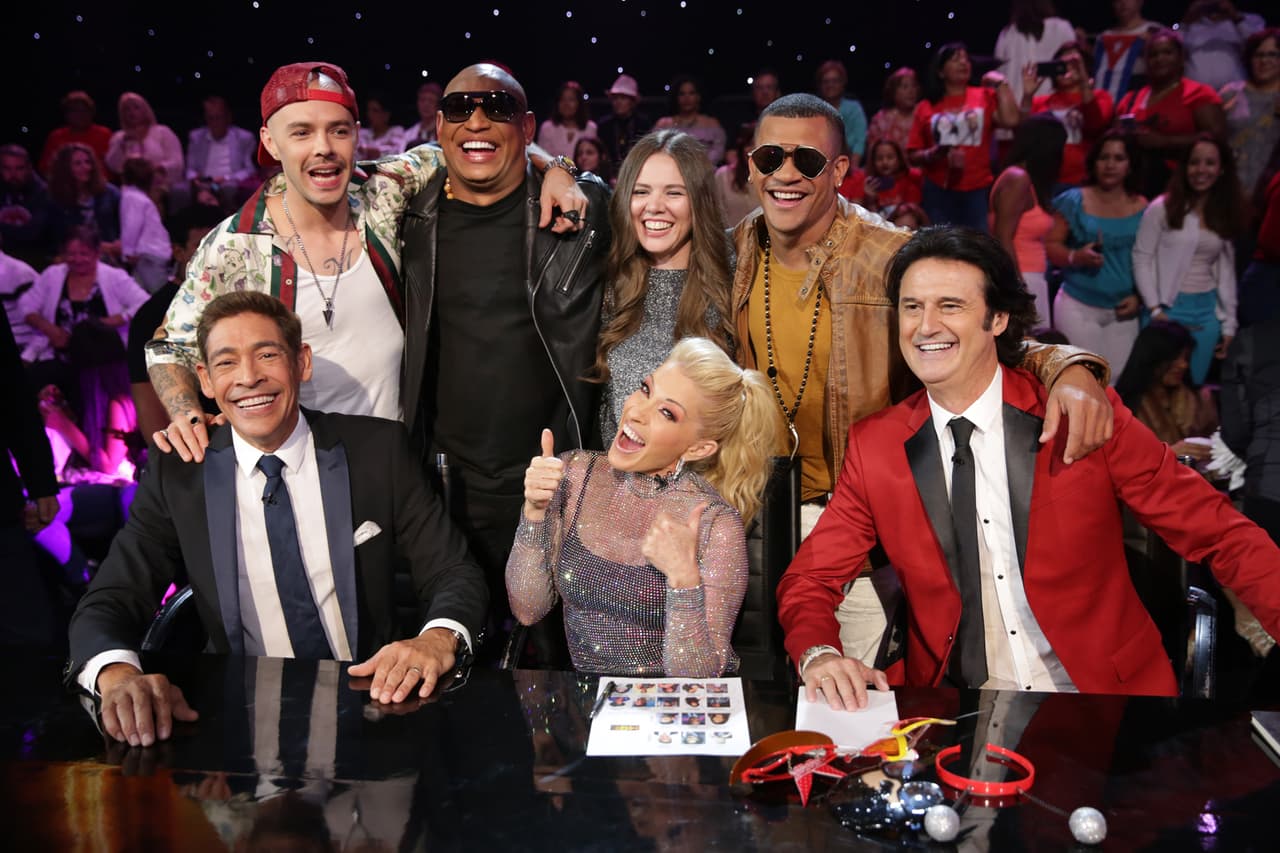 Esta noche, Yuri se unió al panel de jueces como la invitada especial, mientras que Jesse, Joy y Gente de Zona deleitaron al público con su música.