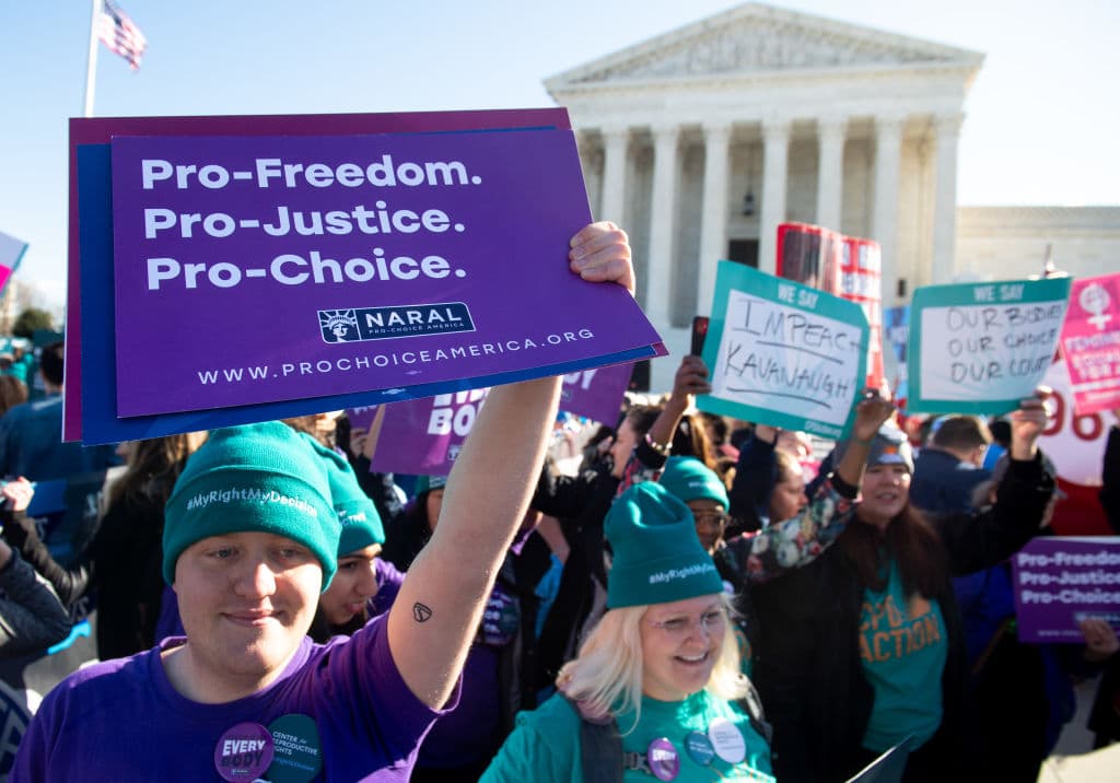 Mississippi busca mantener sus restricciones al aborto y pide a la Corte Suprema revocar el histórico fallo de Roe vs. Wade