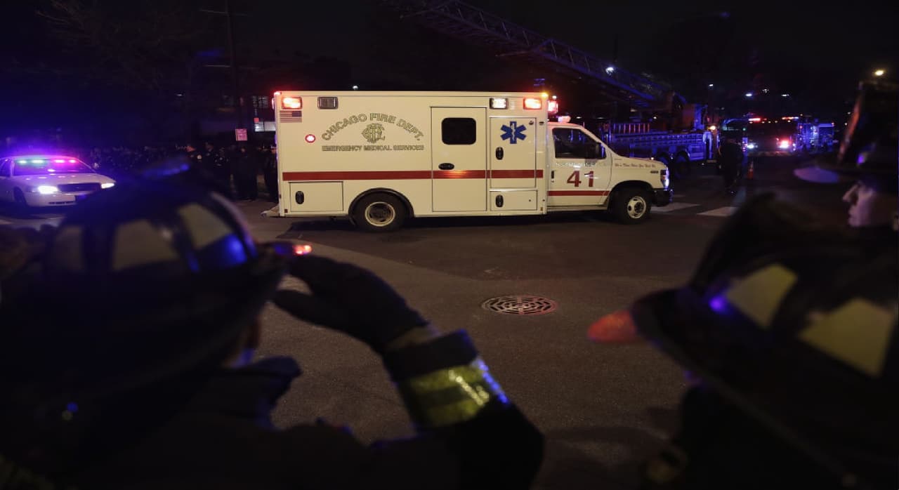 Bebé abandonado murió en estación de bomberos Near North Side Chicago 