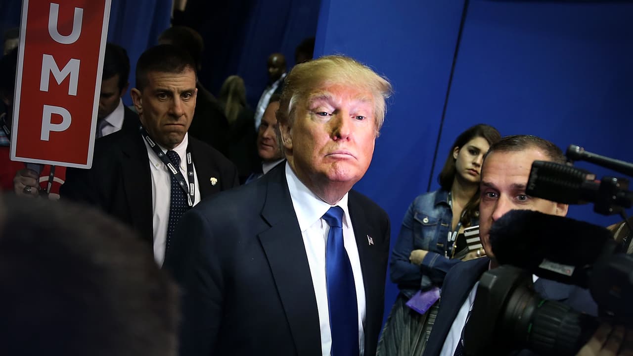 Publican los supuestos archivos sobre Trump que fueron 'hackeados' al Partido Demócrata