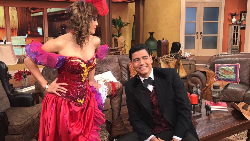 El sheriff Orlando Segura listo para imporner la autoridad en el salón de Despierta América.