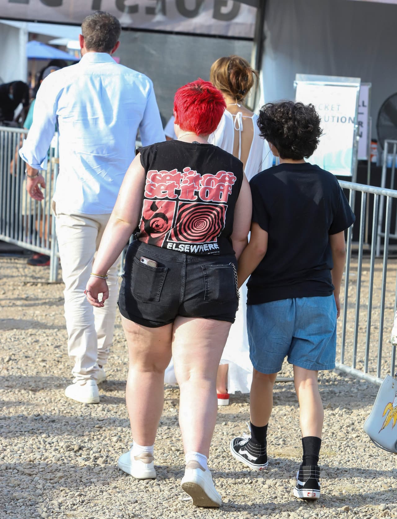 A su vez, los mellizos llevaron a unos amigos. 
<br>