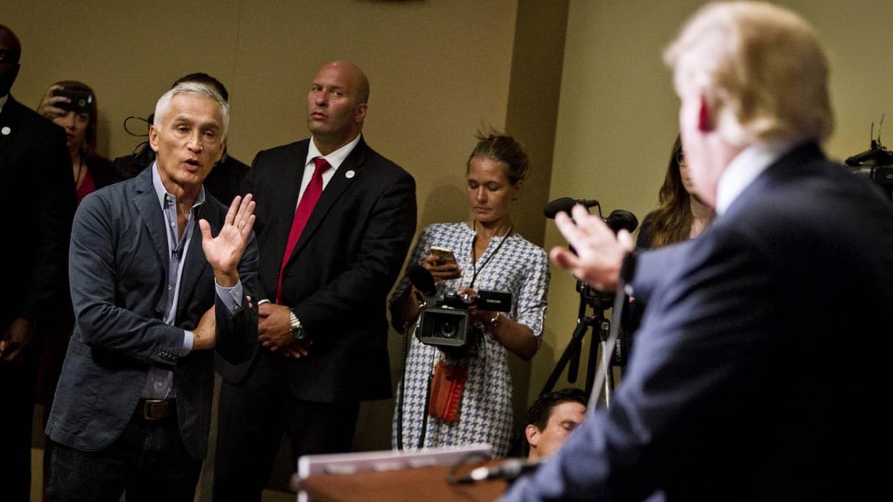 Jorge Ramos publica "Sin miedo", con entrevistas a "rebeldes y poderosos"