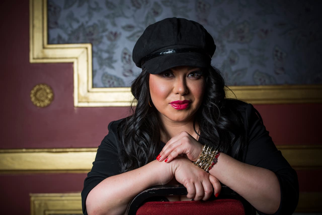 La hija de 'La Diva de la Banda' le rindió homenaje a Selena durante Premios Juventud 2016.