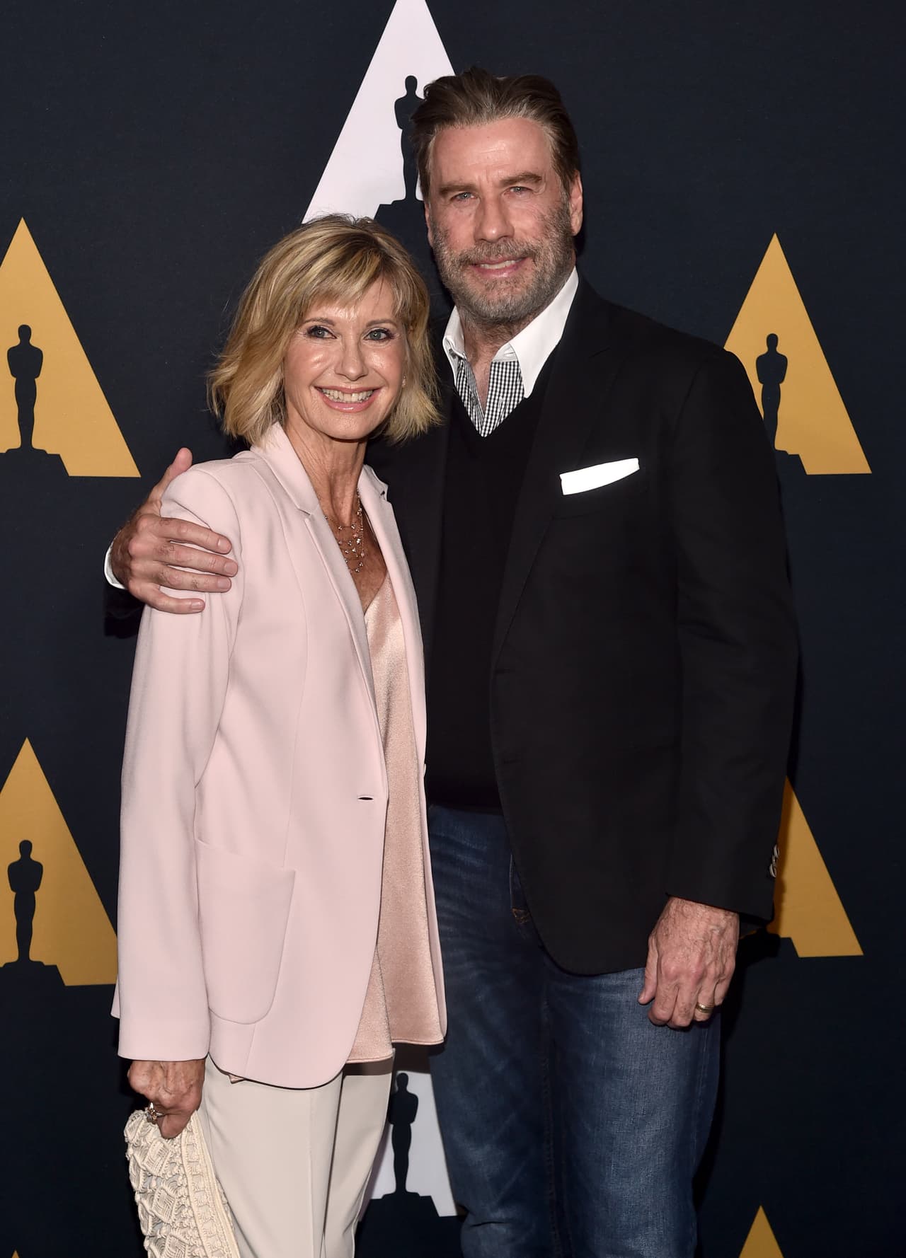 Aunque en varias ocasiones algunas publicaciones ya habían hablado de la calvicie de John Travolta, él nunca había aceptado que sufriera de ello.
<br>