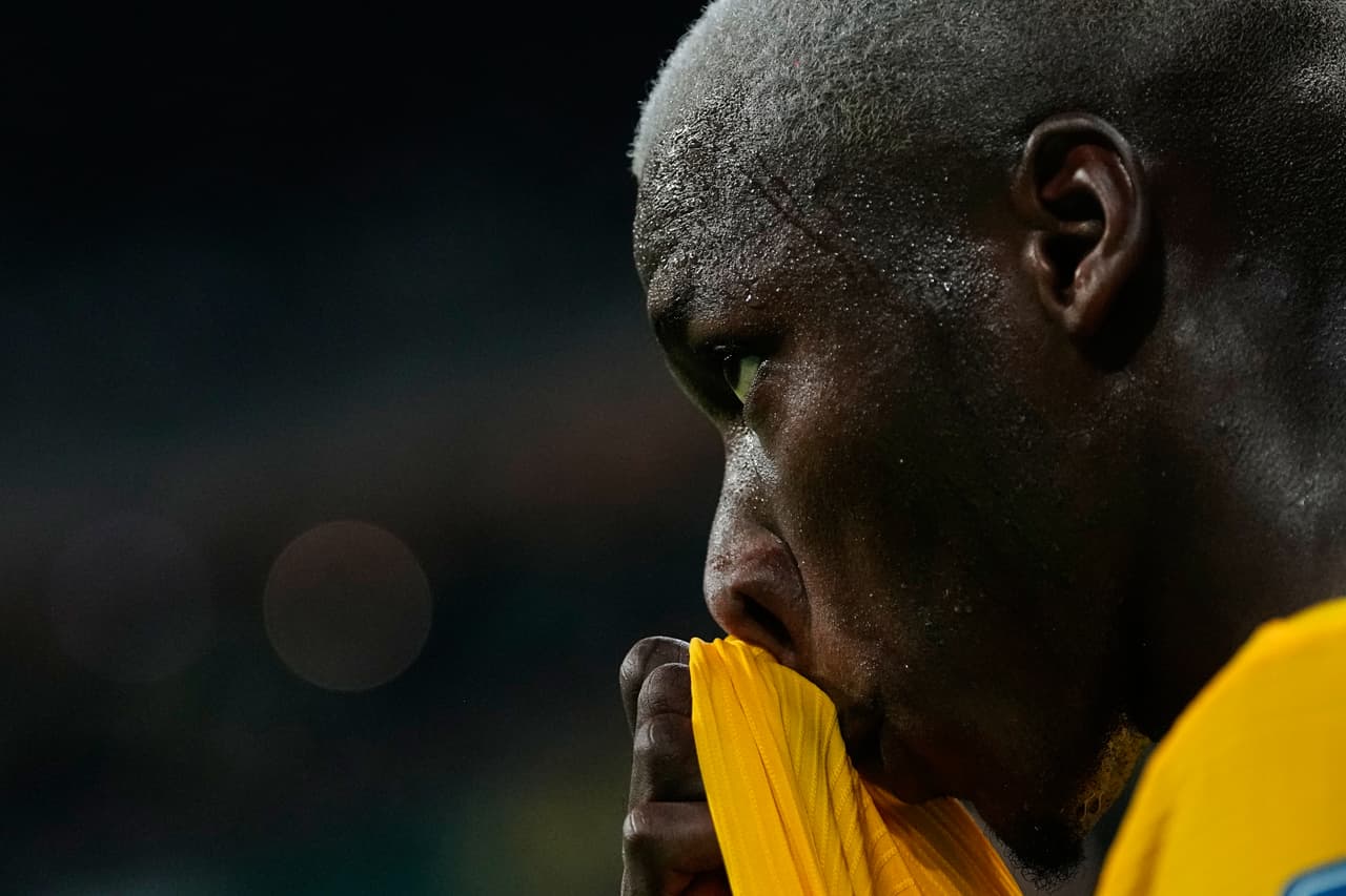 El ecuatoriano Moisés Caicedo (23) reacciona durante el partido de dieciseisavos de final de la Copa del Mundo entre México y Ecuador en Ciudad de México, el martes 30 de junio de 2026.