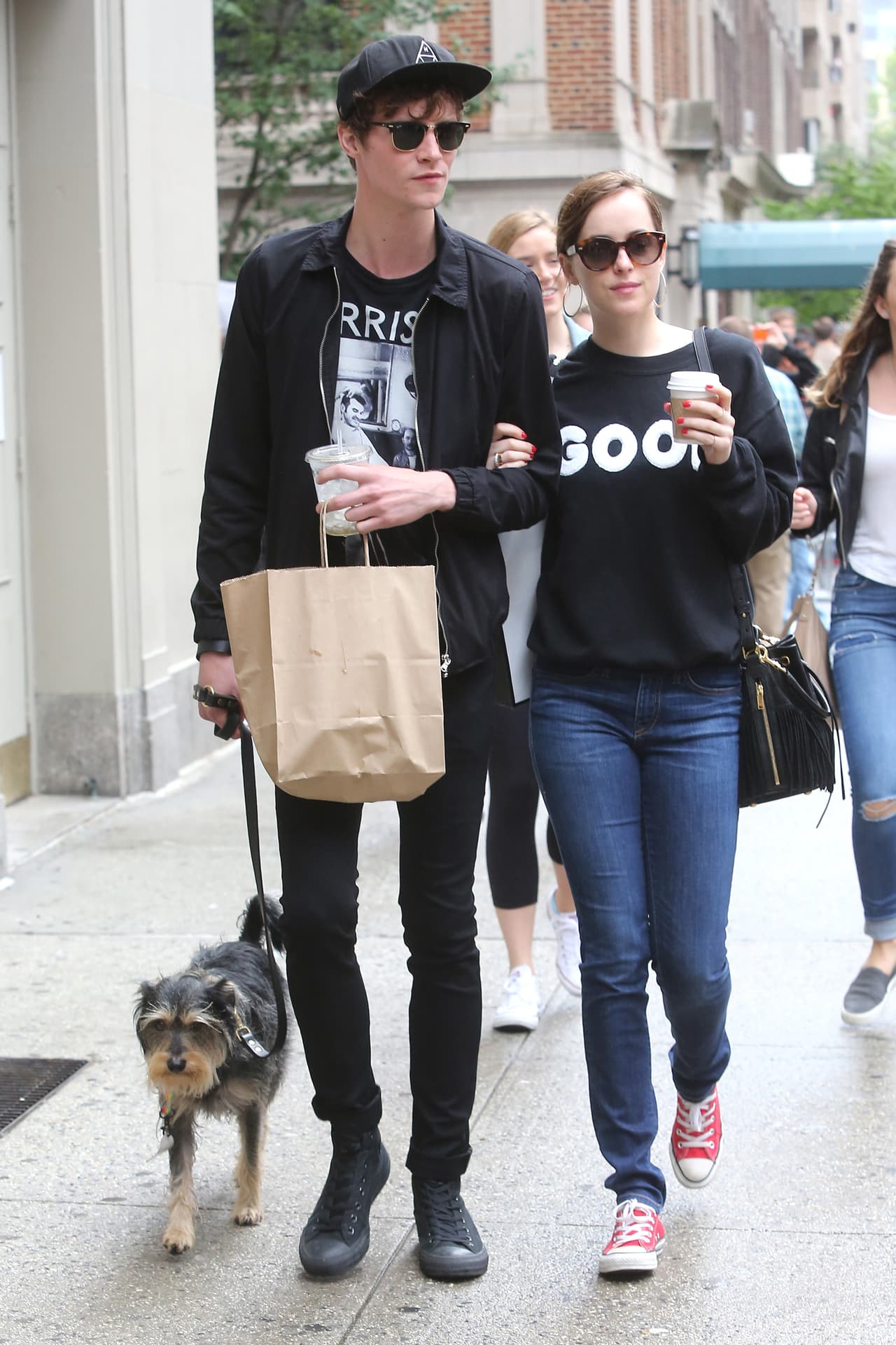 Dakota Johnson y Zeppelin en NYC