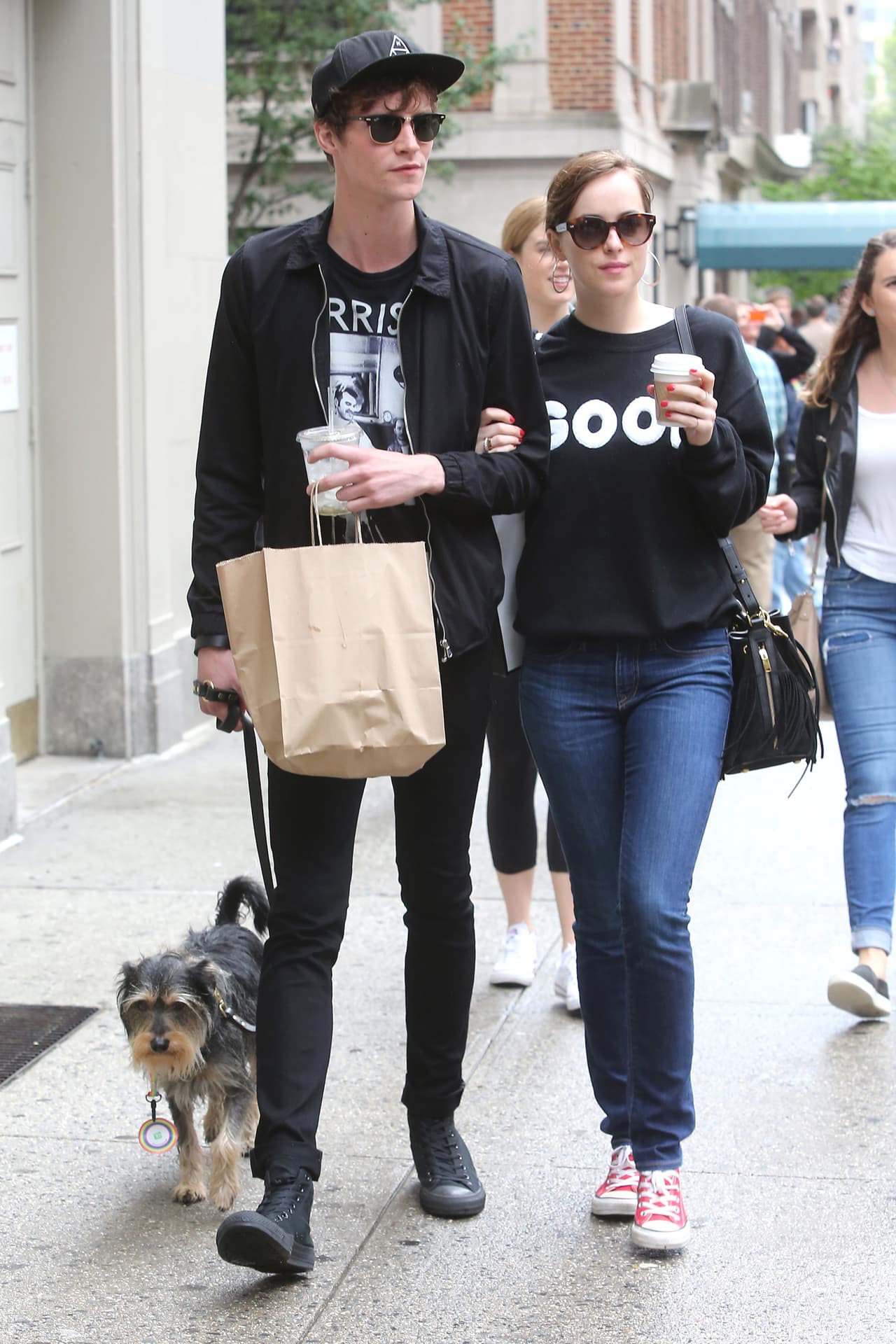 Dakota Johnson y Zeppelin en NYC