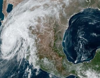 La tormenta tropical Norma se acerca a Sinaloa con fuertes lluvias y posibles inundaciones: sigue su trayectoria en vivo