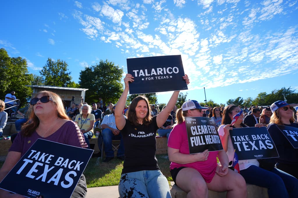 Los candidatos que prometen proteger a los inmigrantes si ganan las elecciones de EEUU: ¿quiénes son y qué proponen?
