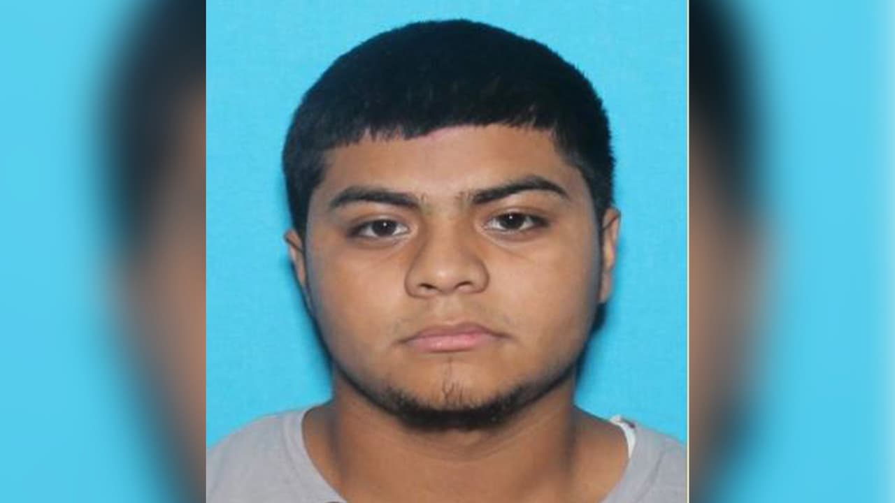 Jason Roger Bernabe, 23 años. Buscado por asalto agravado. Es descrito como hombre hispano y fue visto por última vez en Porter, al noreste de Houston.