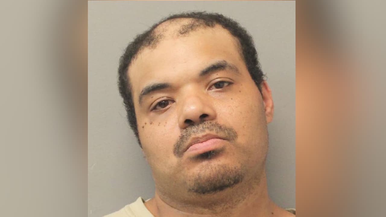 Christopher Mena - Es el segundo cargo por DUI que recibe.