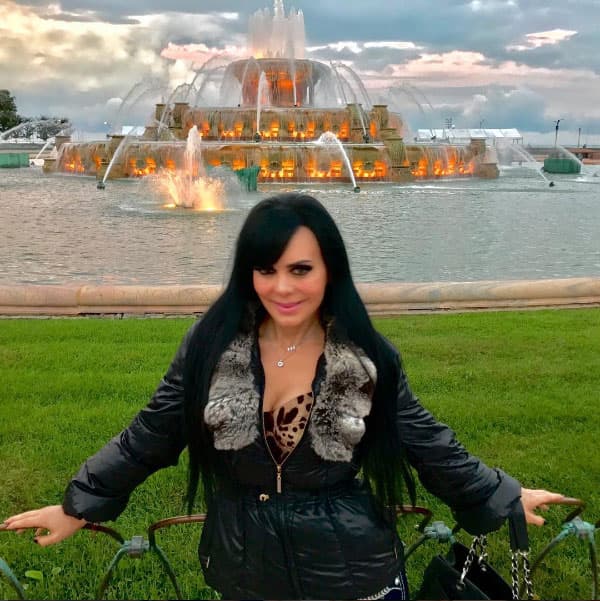Maribel Guardia tiene 57 años pero luce más guapa que nunca, por eso es una de las actrices de novela más asediada por los caballeros.