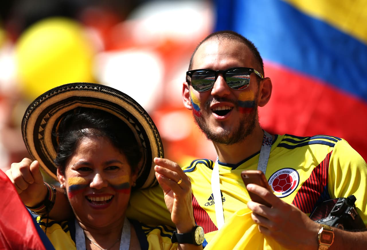 El colorido de la fiesta entre los fanáticos de Colombia y Japón son una expresión de la unidad del fútbol en el arranque del grupo H del Mundial de Rusia 2018.