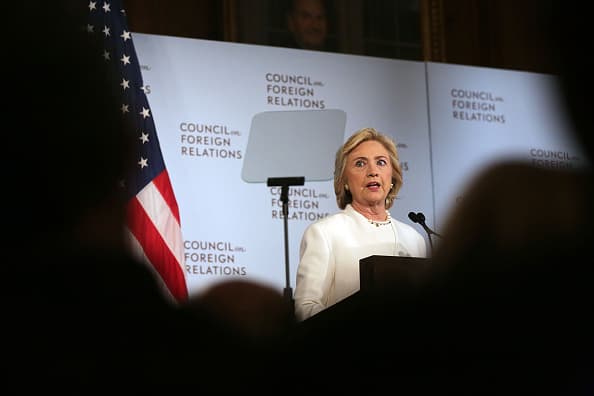 Hillary Clinton rechaza enviar tropas a Siria para combatir a ISIS