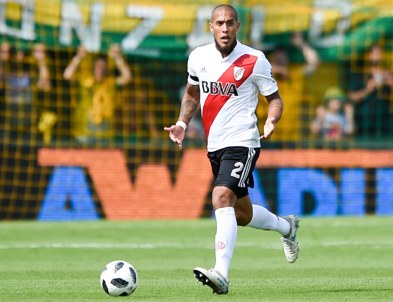 Maidana debutó en River el 8 de agosto de 2000 cuando al equipo lo dirigía Ángel Cappa.