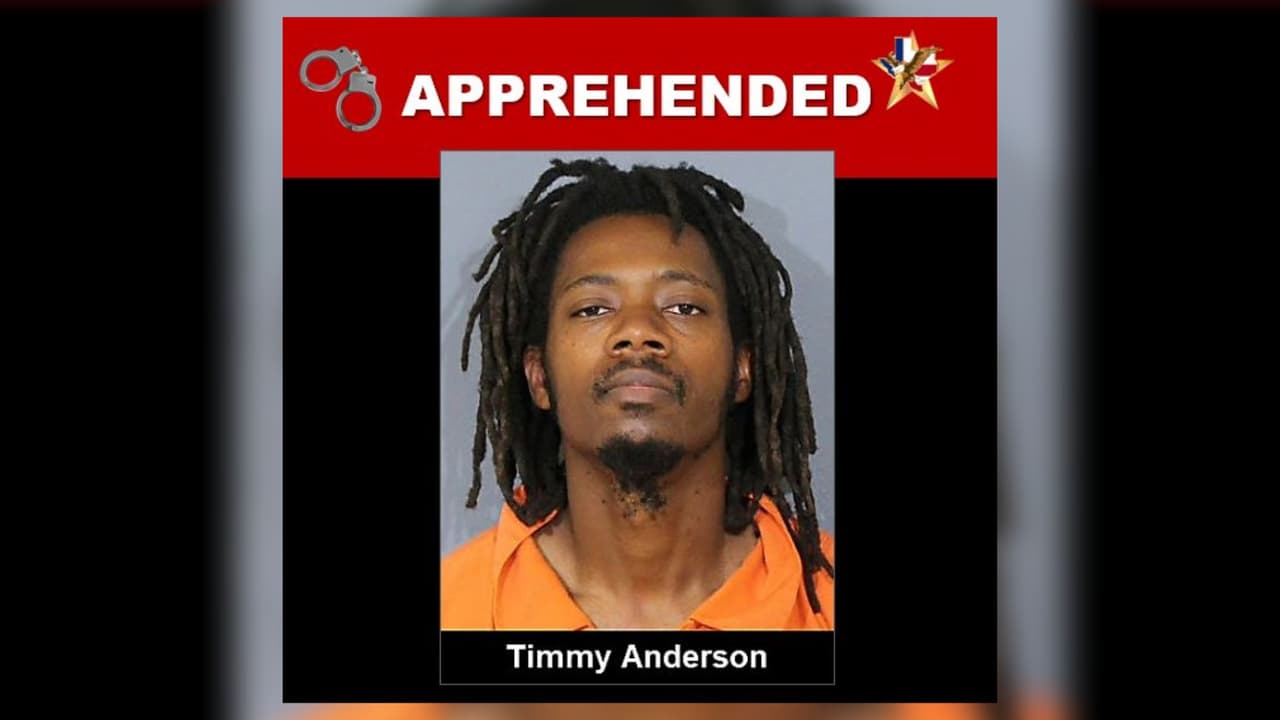 <h3 class="cms-H3-H3">¿Qué pasará con el responsable?</h3>
<br>Anderson fue arrestado y enfrenta varios cargos por crueldad animal, un delito grave en Texas.
<b>Podría pasar hasta 10 años en la cárcel por cada cargo, según el caso.</b>
