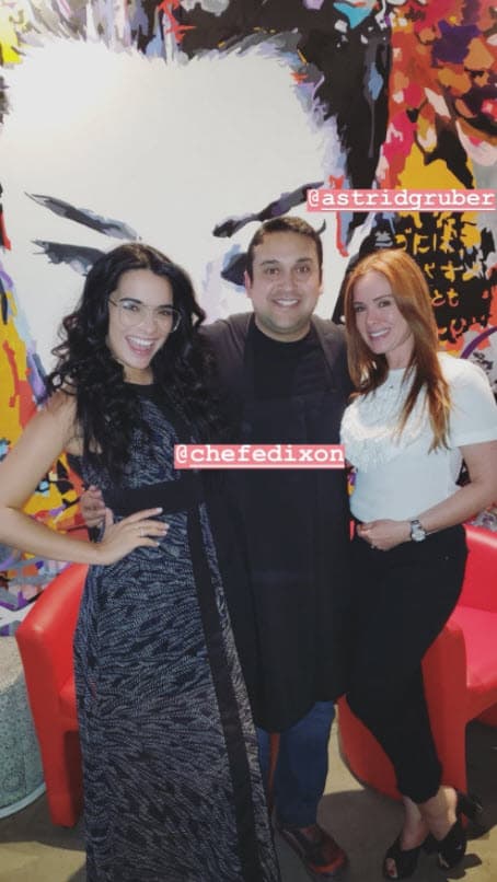 Scarlet considera que ser madre también "es una carrera" y asegura que su progenitora "lo hace de una manera ejemplar y la admiro mucho por eso".
<br>