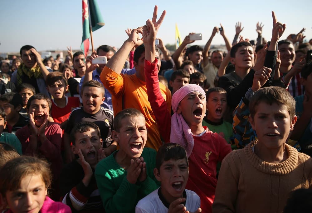 Obama critica a a Bush y Cruz por pedir recibir solo refugiados cristianos sirios 