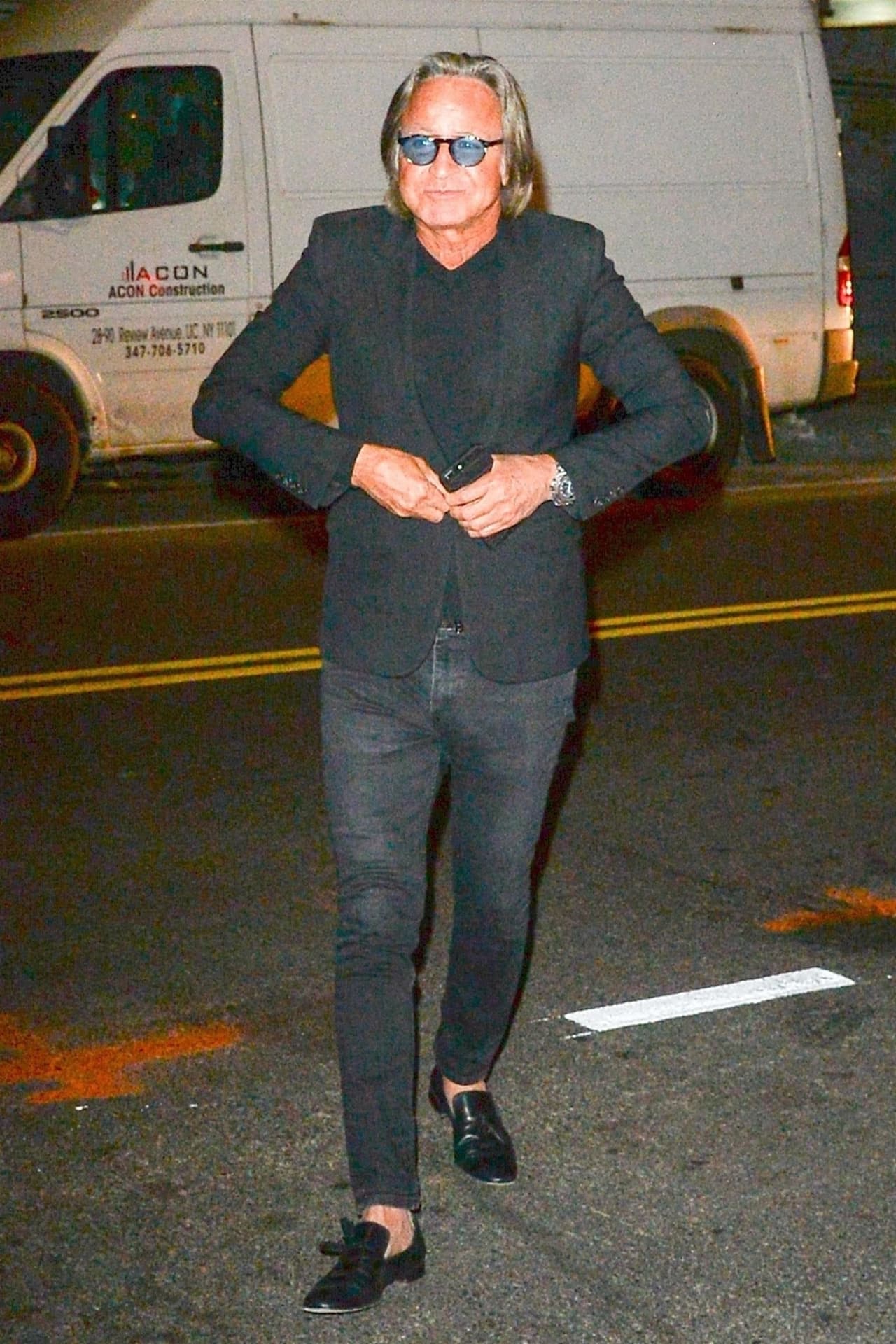 Sin embargo, el representante legal refutó los informes de Daily Mail y de TMZ en los que se declaró que Hadid estaba "en quiebra".