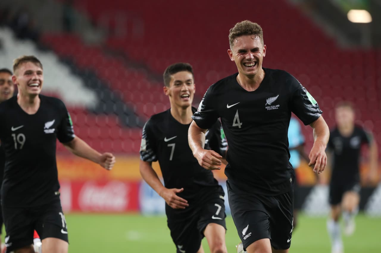 Con este marcador, los neozelandeses se ponen con marca de 2-0, cosechando seis puntos y afianzándose como líderes del Grupo C, mientras que Noruega está apelando al milagro de avanzar como mejor tercero de grupo.