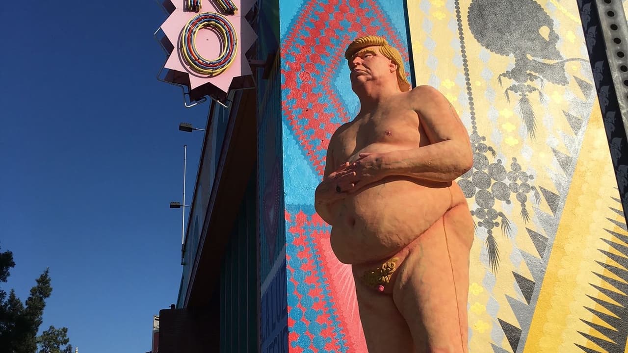 Escultura de Donald Trump desnudo aparece en Los Ángeles