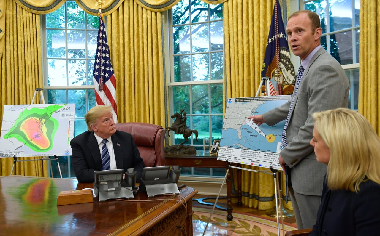 Jefe de la FEMA enfrenta investigación por usar vehículos oficiales para asuntos personales