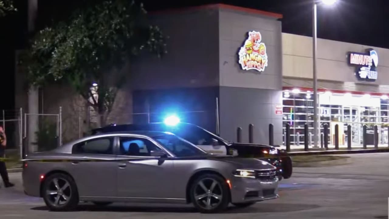 Una joven es baleada dentro de un auto al sur de San Antonio