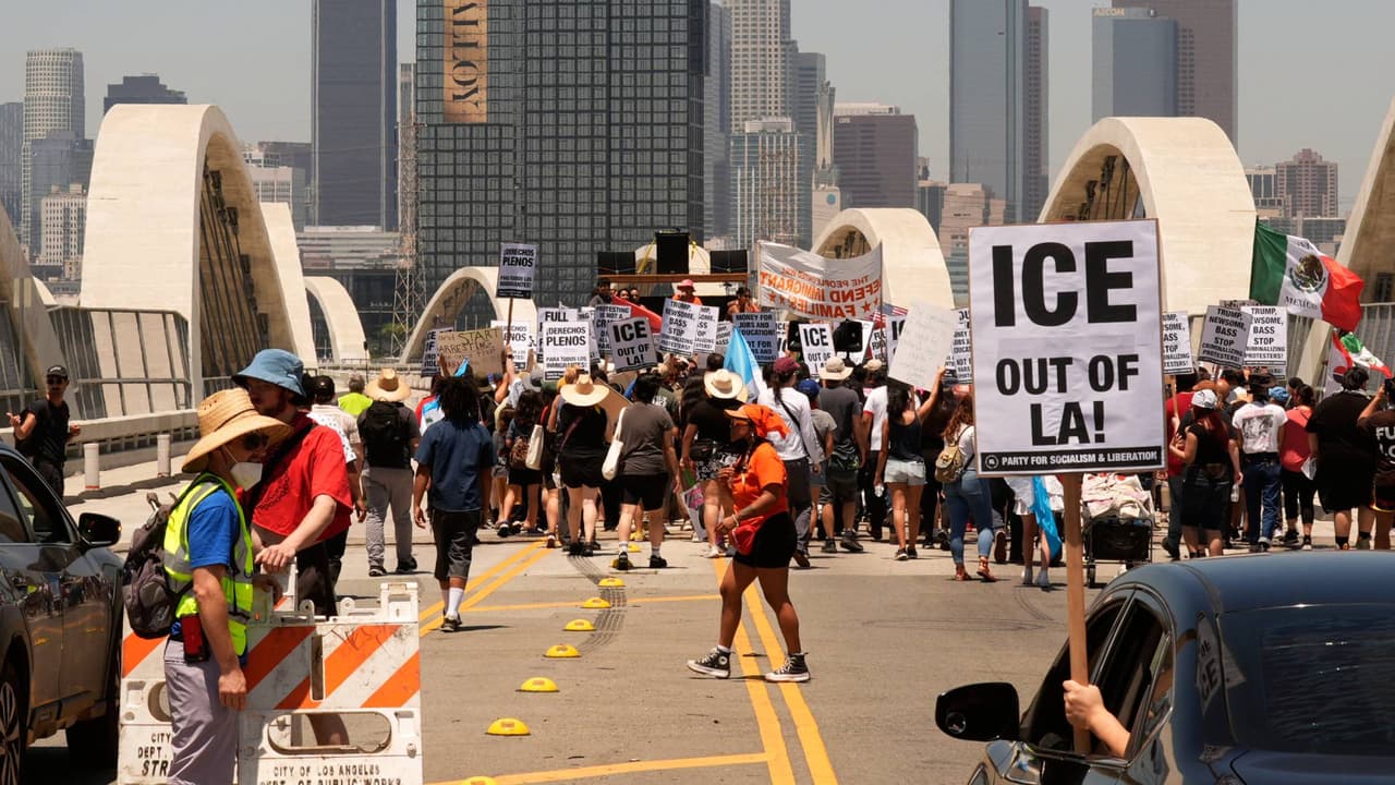 ICE ha deportado a unas 15,000 personas del sur de California desde 2025, según un estudio de UCLA y la UC Berkeley