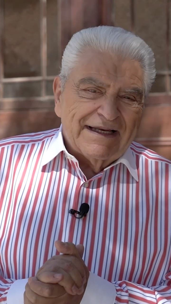 El conductor detalló en una entrevista con Yordi Rosado, transmitida el 29 de mayo, que su padre “comenzó a tener Alzheimer” alrededor de los 81 años.