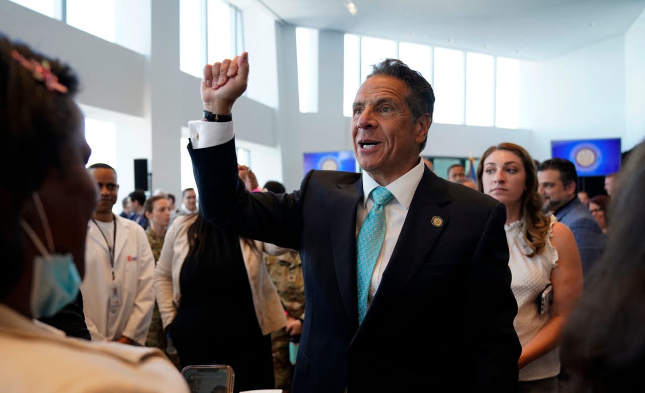 El último fiscal que investigaba a Cuomo dice que no presentará cargos contra él