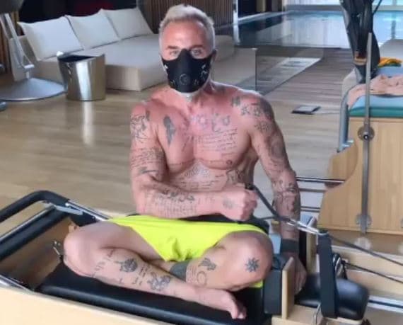 Fue de los primeros en ocupar máscaras de resistencia para el ejercicio, pero al principio se veía rarísimo.