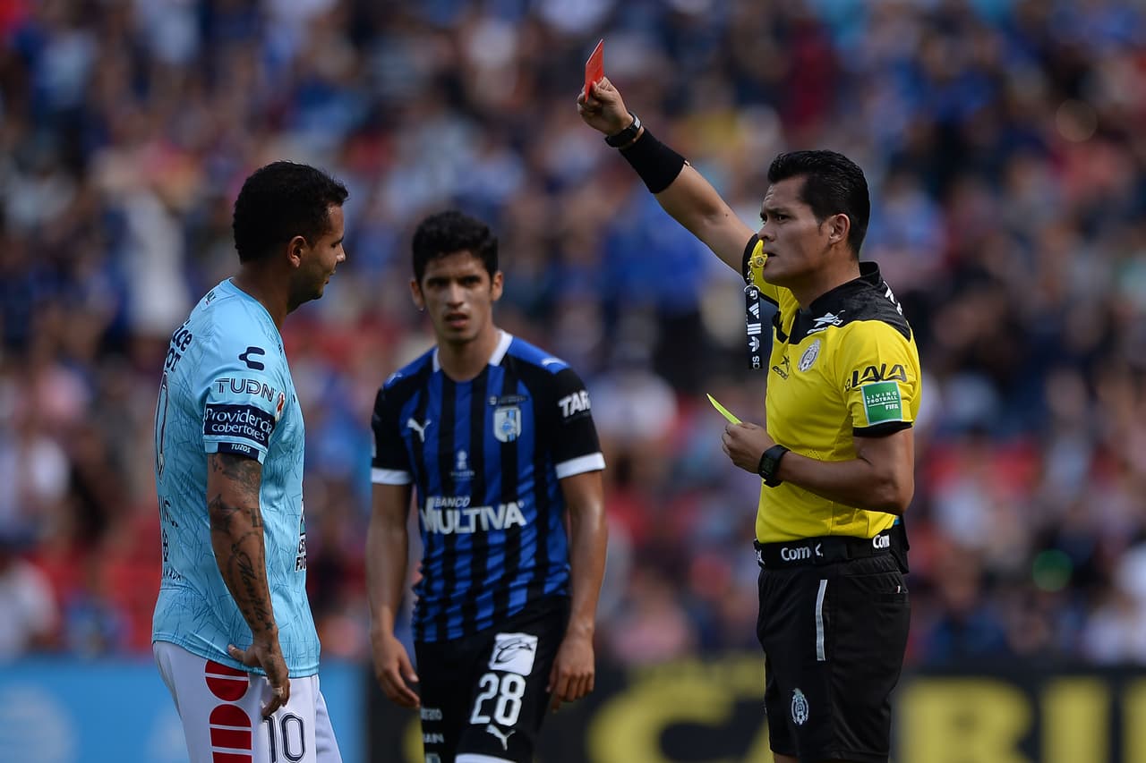 Edwin Cardona ofrece disculpas por su expulsión