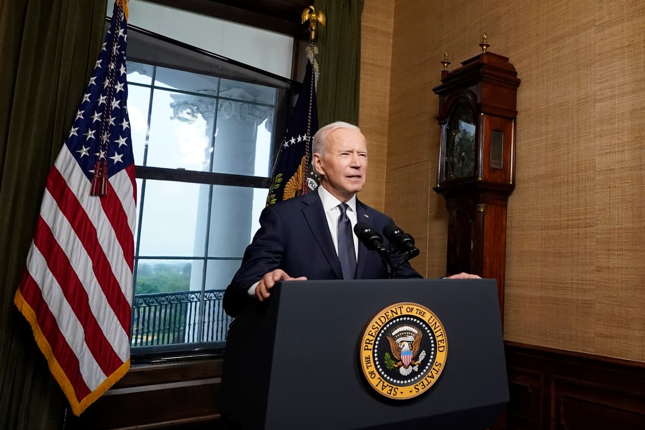 Senadores y congresistas federales, varios de ellos por California, urgieron al presidente
<a href="https://www.univision.com/temas/joe-biden">Joe Biden</a> a incluir en su proyecto de infraestructura un
<a href="https://castro.house.gov/media-center/press-releases/citizenship-for-essential-workers-is-infrastructure" target="_blank">camino a la ciudadanía para inmigrantes indocumentados</a> que forman parte de la fuerza laboral denominada esencial en los Estados Unidos.