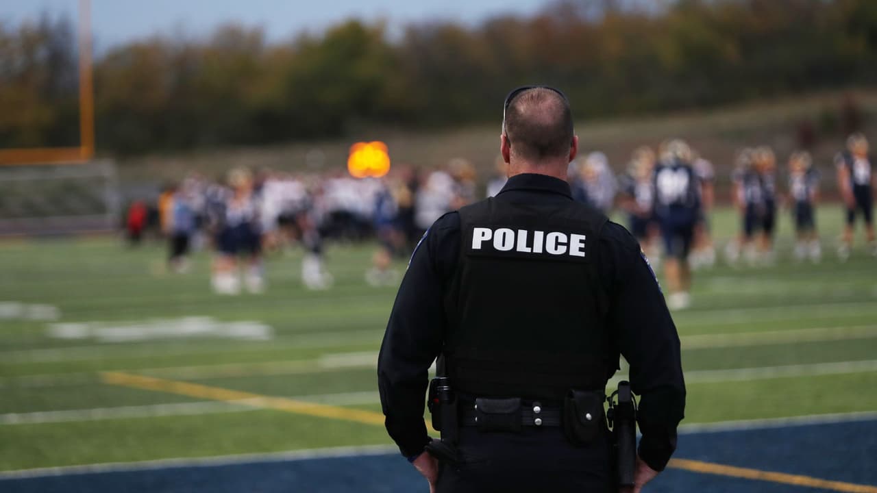 Otro estudiante es detenido tras amenazas de tiroteo en una escuela en área de Houston