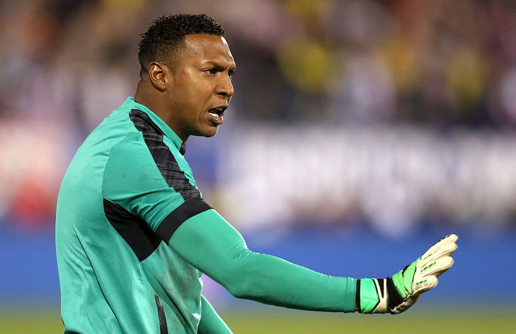 Máximo Orlando Banguera Valdivieso. Posición: Portero. Edad: 30 años. Club: Barcelona de Guayaquil. Veces seleccionado: 25 participaciones. Descripción: Es un guardameta seguro que juega bien el balón con los pies y de excelentes reflejos.