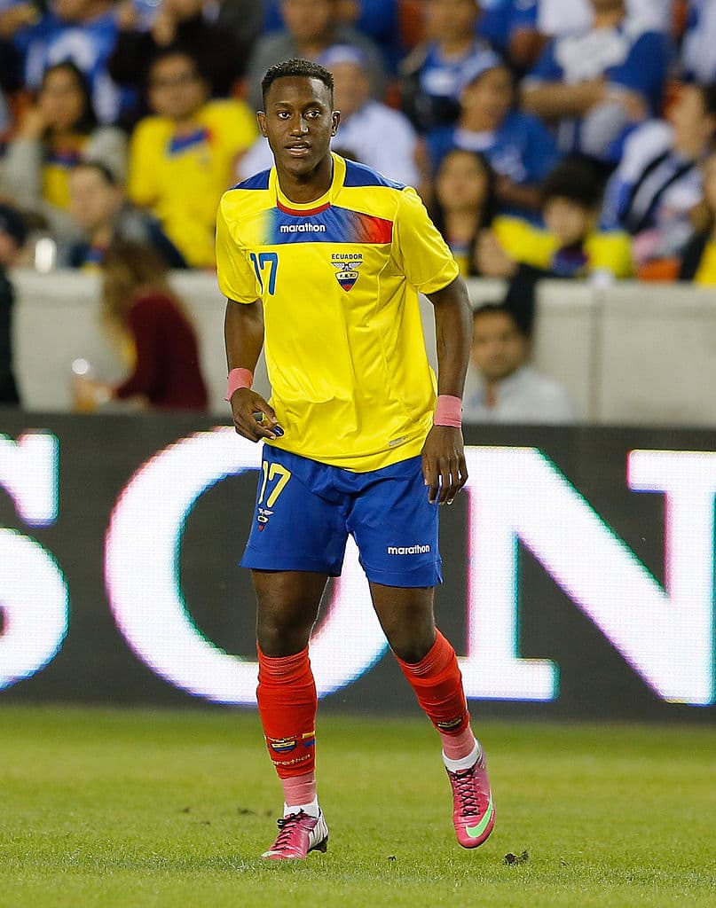 Jaimen Javier Ayoví Corozco. Posición: Delantero. Edad: 28 años. Club: Godoy Cruz (Argentina). Veces en la selección: 30 participaciones. Descripción: Delantero de poder, se le dan bien los espacios largos y el remate de cabeza.