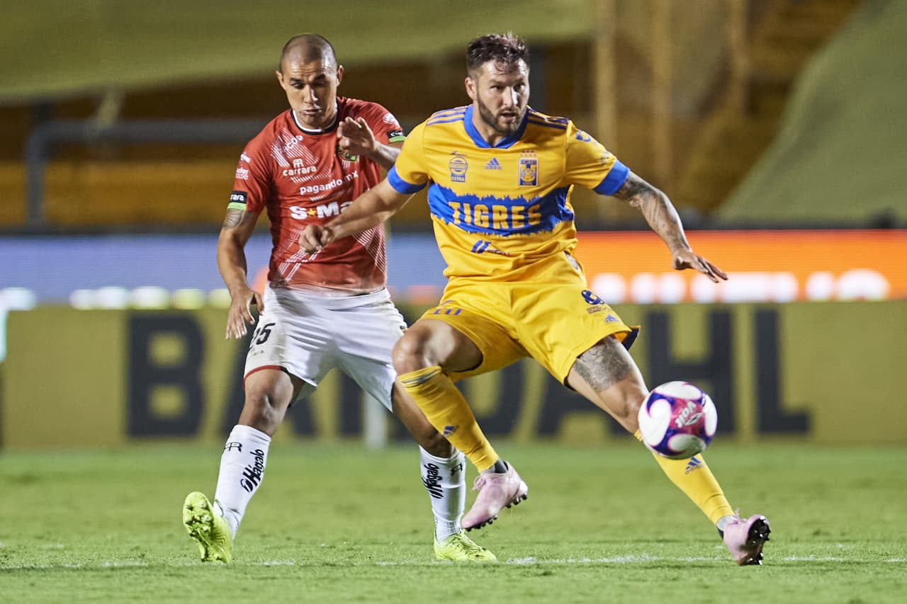 ¡Salieron Bravos! Tigres y Juárez empatan en el Volcán | Lezcano cortó la racha de Nahuel Guzmán; el cancerbero argentino mantuvo su arco sin gol durante cinco partidos.