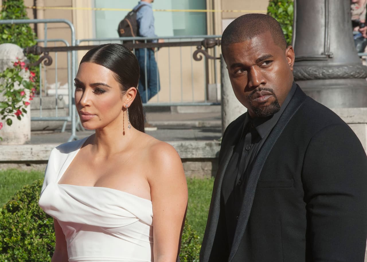 La parejita viajó hasta Roma para cumplir con su compromiso.