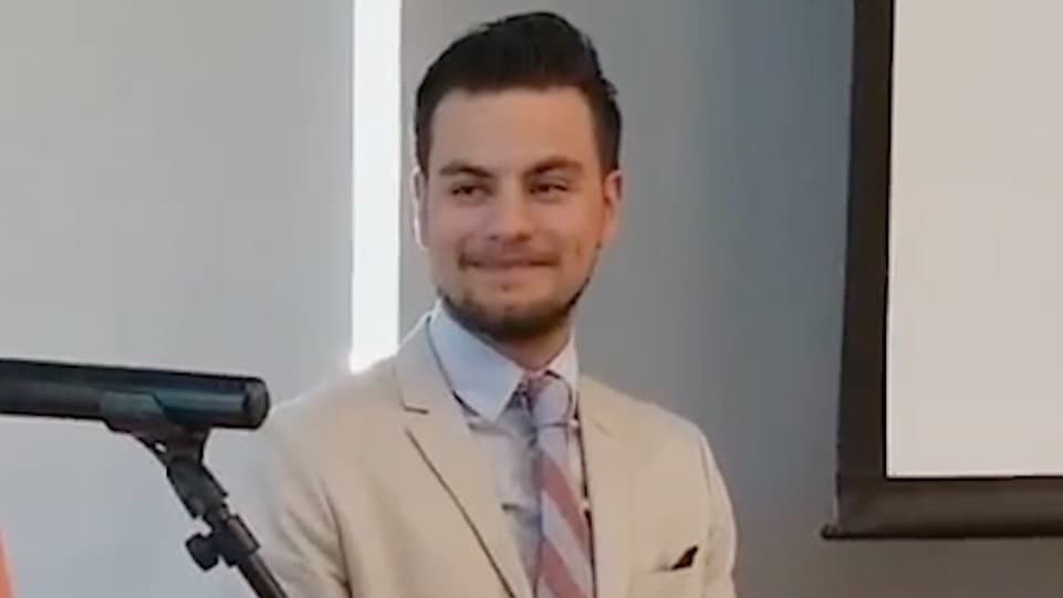 Incluyen violación y explotación sexual en acusación contra Joél-Léhi Organista