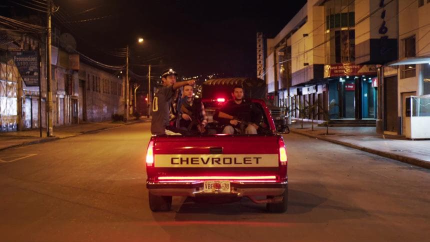 ‘El Métrico’, uno de los sicarios que patrullaban la zona se encontraba aletargado por la droga ingerida y sorpresivamente alertó sobre la presencia de Arturo dentro de una camioneta: ¡Ahí está Arturo!