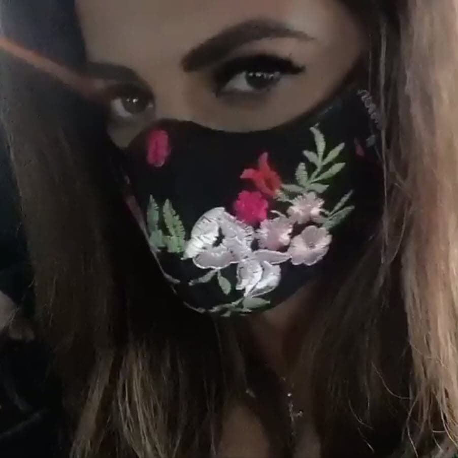 La argentina 
<b>Cecilia Galliano</b> eligió uno parecido. Ambos son bordados.