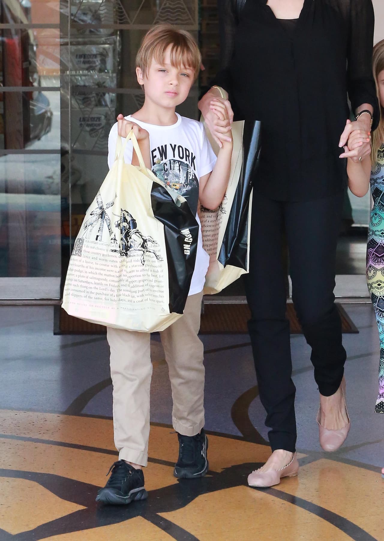 En unos cuantos años más, seguramente Knox será todo un galán.