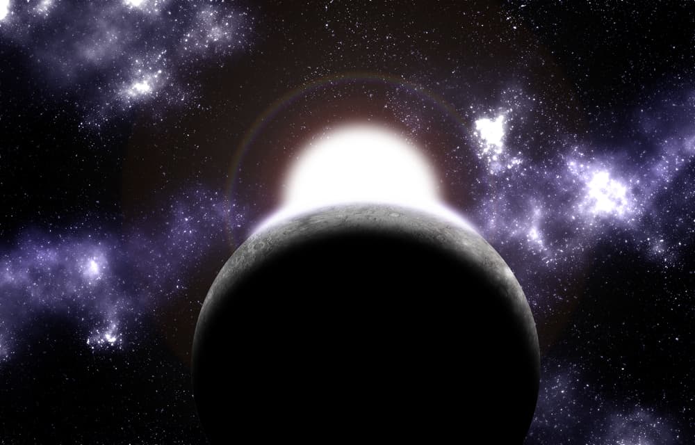 Conocido en la antigüedad como “el mensajero de los dioses” el planeta Mercurio, dentro de la astrología, representa nuestra capacidad de comunicación y razonamiento, el intelecto analítico, el sentido comercial, el pensamiento práctico y la astucia.