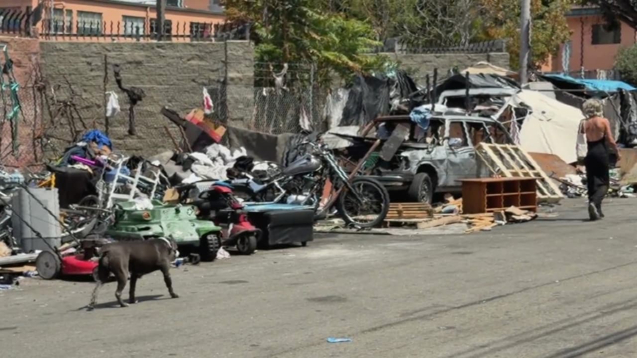 Campamento de personas sin hogar genera inseguridad e insalubridad en Berkeley