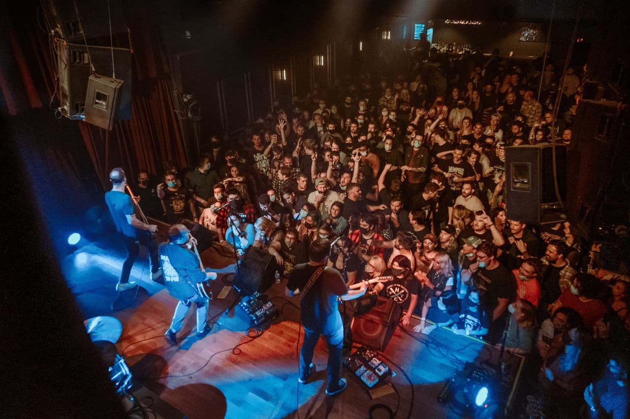 <b><a href="https://phillymusicfest.com/">Philly Music Fest (10 al 15 de octubre)</a></b>. Este festival de música de seis días se extiende entre algunos de los lugares de música más emblemáticos de Filadelfia, incluidos The Ardmore Music Hall, World Cafe Live, Johnny Brenda's y Milkboy.